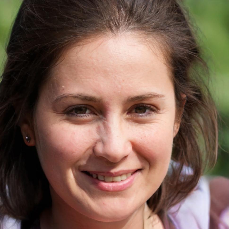 Elena Martínez, Directora de Estrategia Financiera